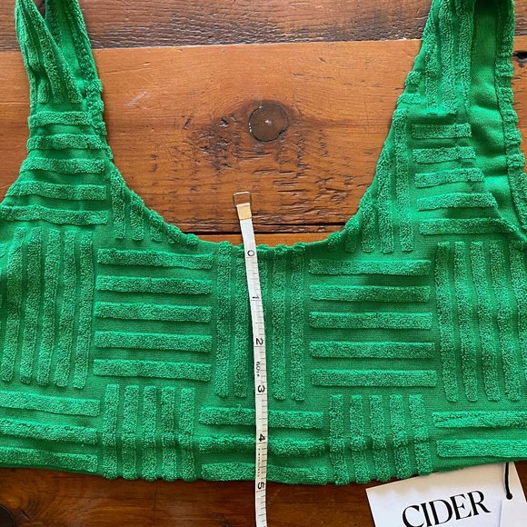 CIDER: Green Solid Terry Cropped Tank Top  Sz: MED NWT - Picture 3 of 3